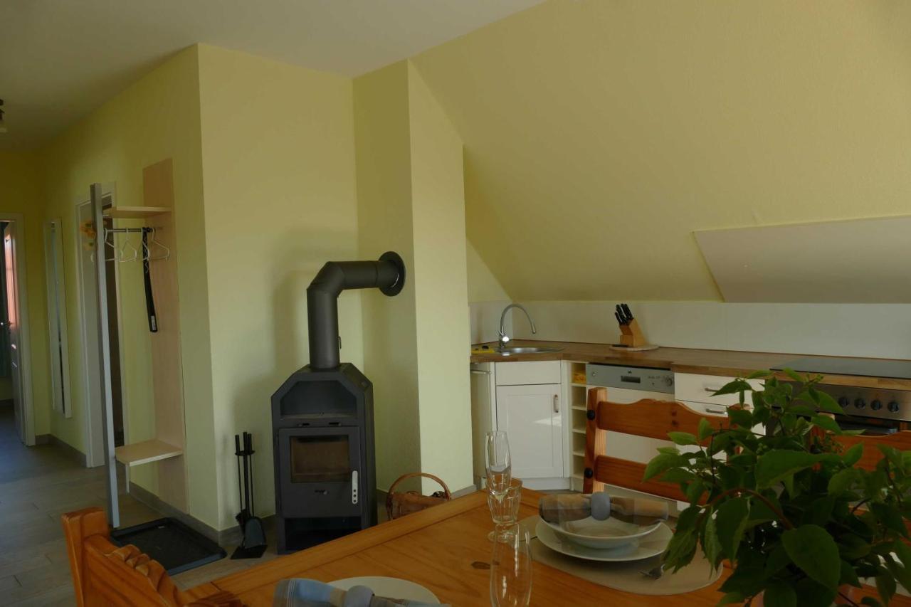 Haus Am Deich Feriendomizil Mit Balkon Apartman Baabe Kültér fotó