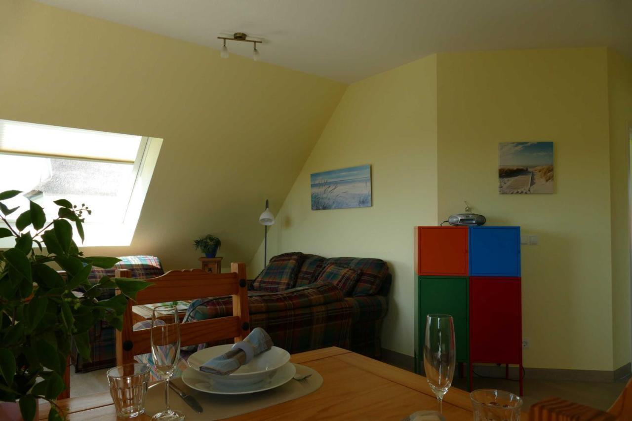 Haus Am Deich Feriendomizil Mit Balkon Apartman Baabe Kültér fotó