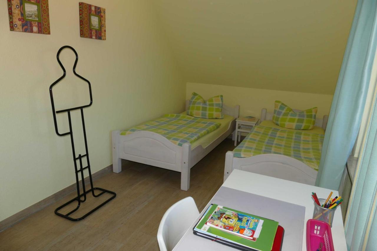 Haus Am Deich Feriendomizil Mit Balkon Apartman Baabe Kültér fotó