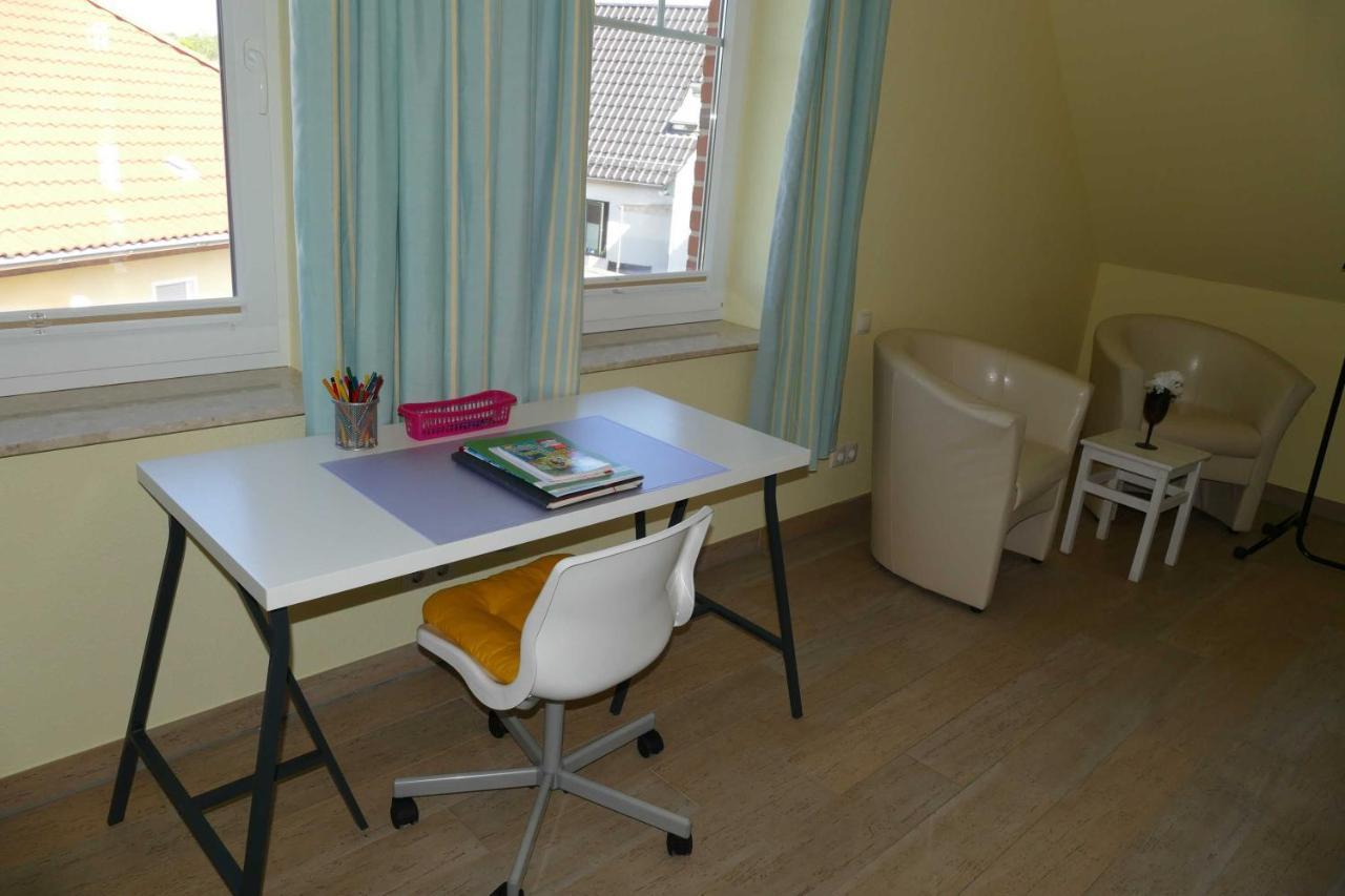 Haus Am Deich Feriendomizil Mit Balkon Apartman Baabe Kültér fotó